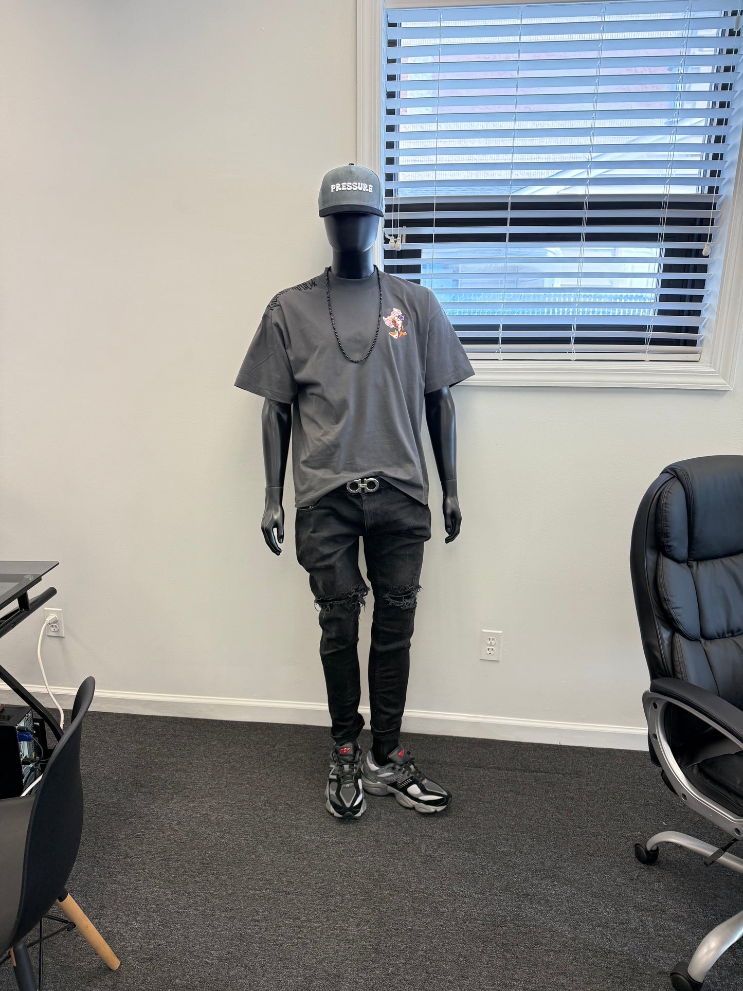 Kulture Threadz "Crowns" Pressure Crown